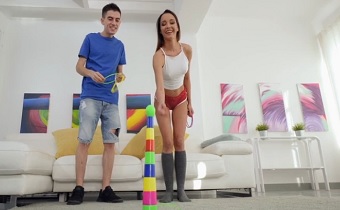 Francys Belle y Jordi ENP pasan una tarde juegos y de sexo.. - XXX